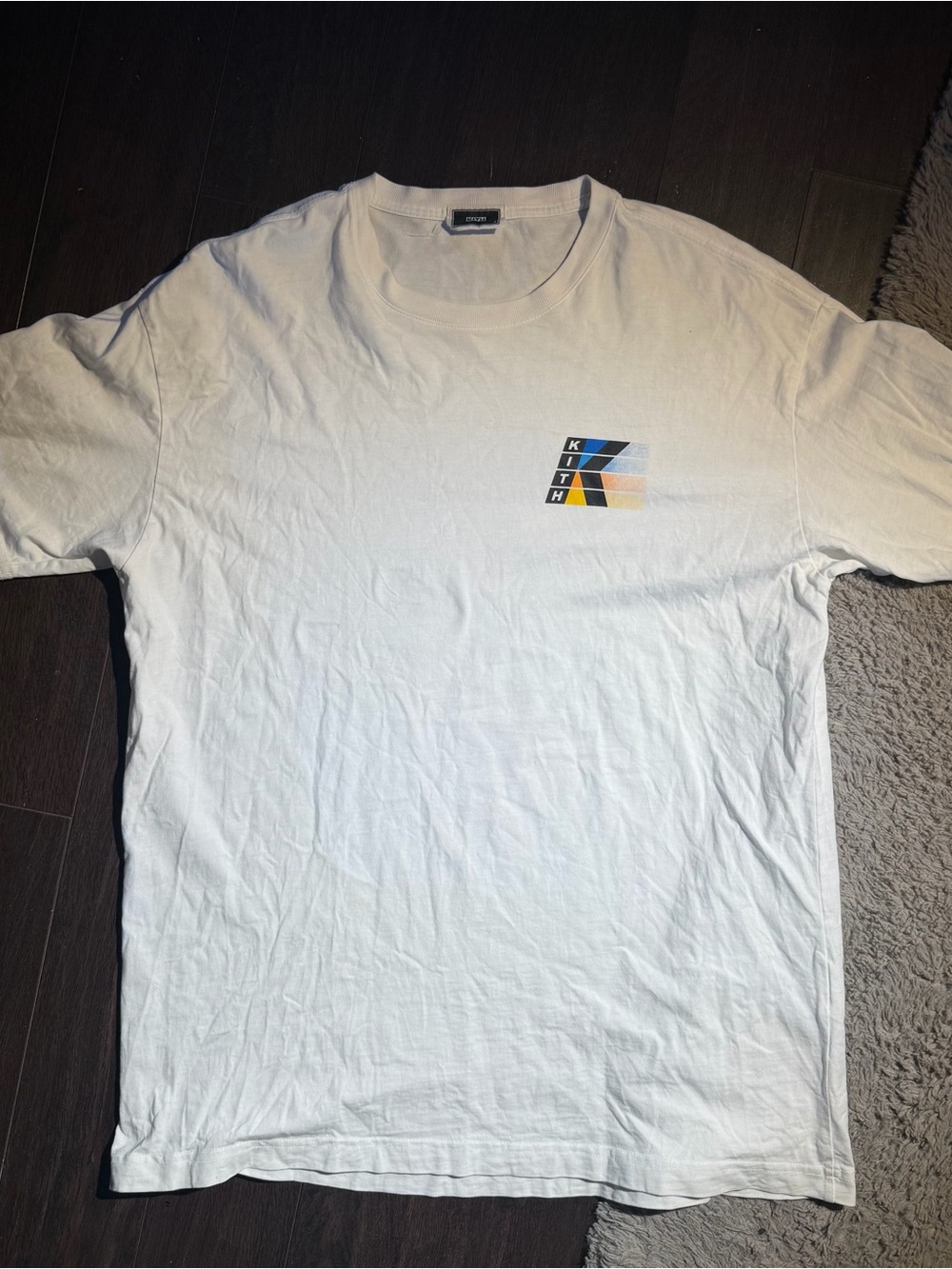 Kith White Graphic Logo Short-Sleeve Tee